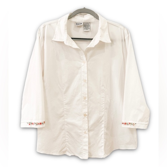 Capacity Woman Vintage Floral Embroidery White Button Down Shirt Size 1X - Picture 1 of 12